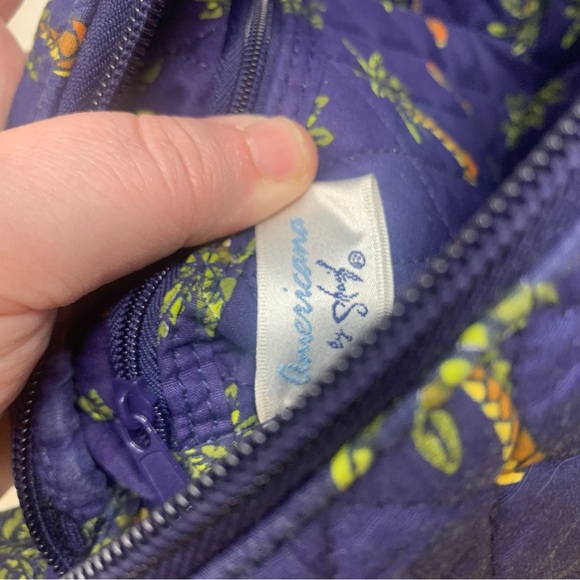 Vintage Americana by Sharif Quilted Palm Tree Elephant Print Barrel Travel Bag - Picture 3 of 6